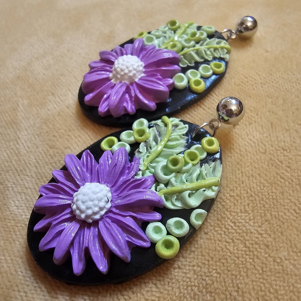 ✨️ Floral Clay Earrings ✨️